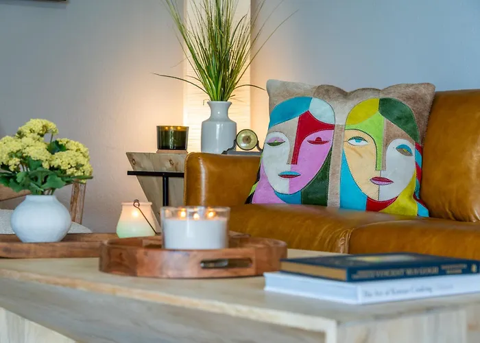 Brooklynns Bay Newly Redesigned Lakefront Retreat