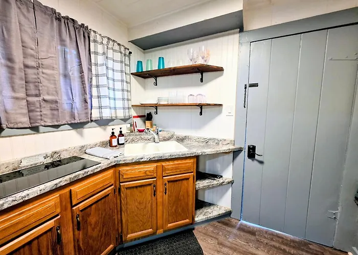 Edgewater Resort Cottage #1