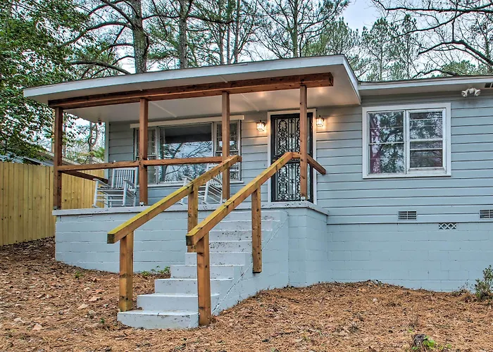 Centrally Located Hot Springs Home With Deck!